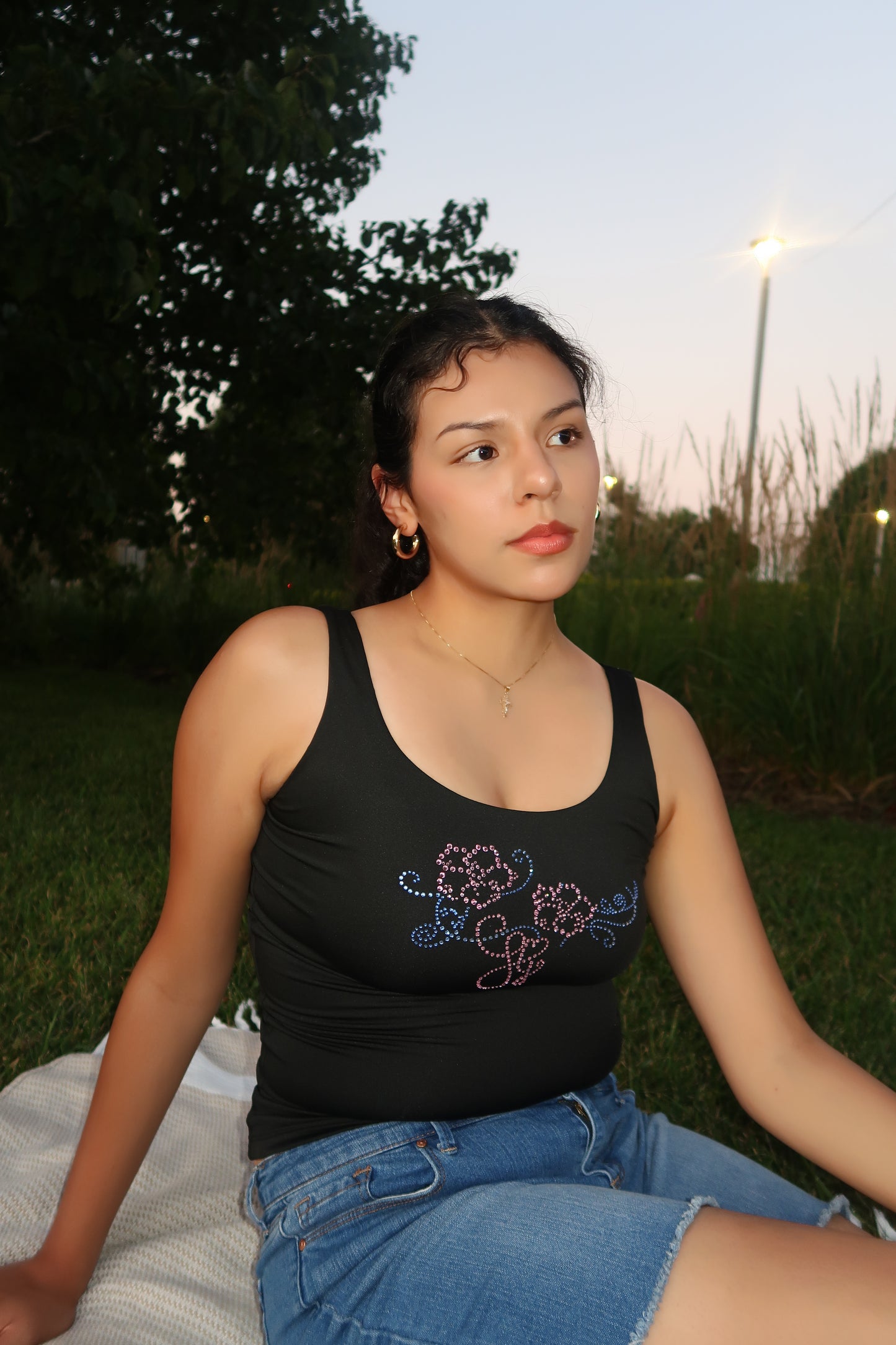 Flwr rhinestone fitted tank (Pre-Order) - Black
