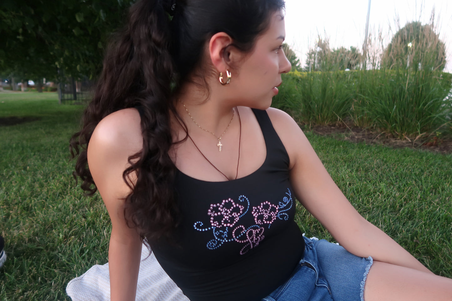 Flwr rhinestone fitted tank (Pre-Order) - Black